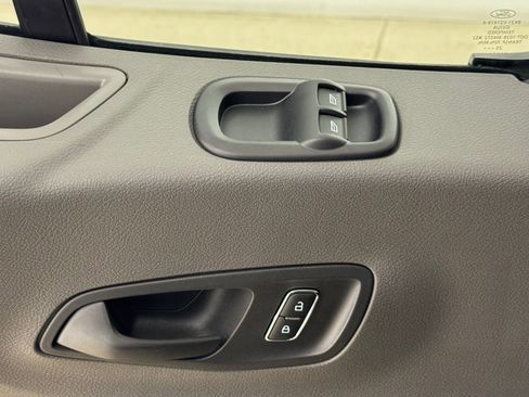 New 2026 Ford Transit 250 148 High Roof image 28
