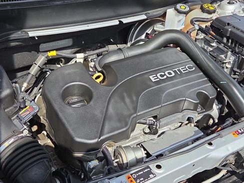Used 2021 Chevrolet Equinox LS w/ LS Convenience Package FWD image 36
