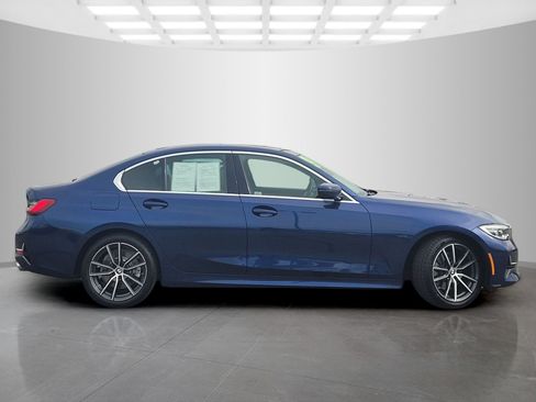 Used 2019 BMW 330i Sedan w/ Convenience Package image 3