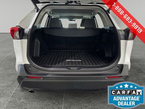 Used 2021 Toyota RAV4 XLE w/ Convenience Package image 14