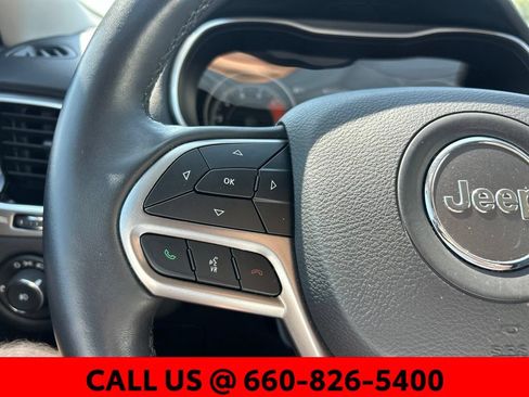 Used 2019 Jeep Cherokee Limited AWD/4WD image 15