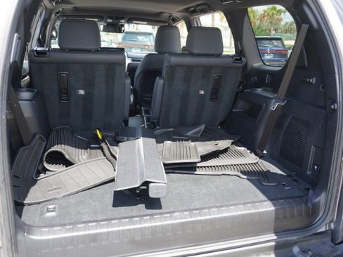 Certified 2023 Lexus GX 460 Premium w/ Accessory Package AWD/4WD image 38