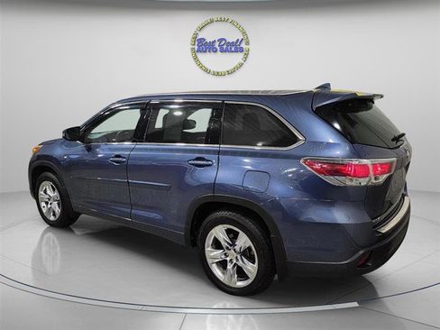 Used 2015 Toyota Highlander Limited w/ Driver Technology Package image 4