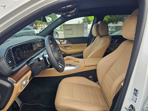 New 2026 Mercedes-Benz GLS 580 4MATIC image 22