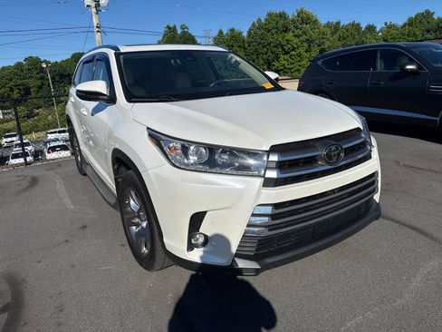 Used 2019 Toyota Highlander Limited Platinum AWD/4WD image 5