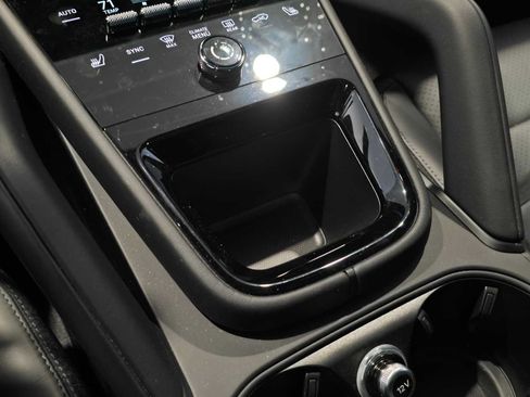 Used 2024 Porsche Cayenne S image 35