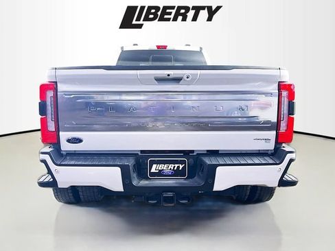 Used 2024 Ford F450 Platinum w/ FX4 Off-Road Package image 6
