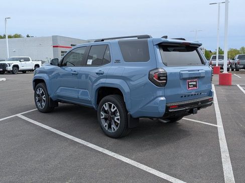 New 2026 Toyota 4Runner TRD Sport AWD/4WD image 9