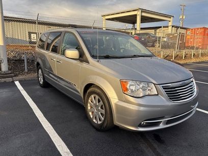 Used 2015 Chrysler Town & Country Touring w/ Driver Convenience Group