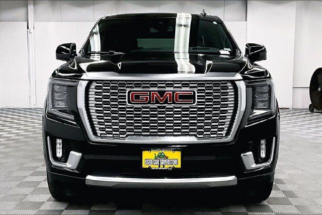 Used 2023 GMC Yukon Denali w/ LPO, Floor Liner Package AWD/4WD image 4