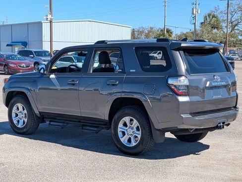 Used 2019 Toyota 4Runner SR5 image 7