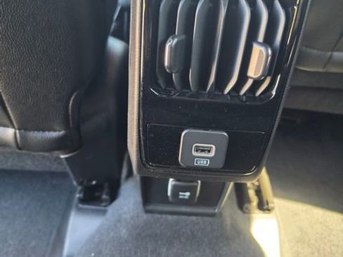 Used 2025 Jeep Compass Limited AWD/4WD image 8