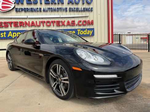 Used 2014 Porsche Panamera w/ Premium Package Plus RWD image 3