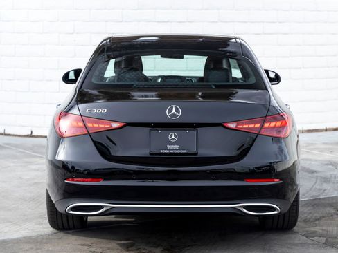 Used 2025 Mercedes-Benz C 300 Sedan image 9