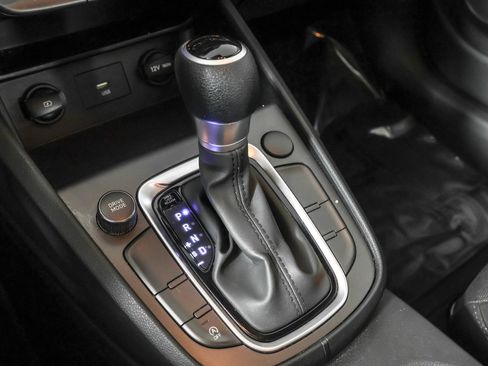 Used 2022 Hyundai Kona SEL FWD image 30