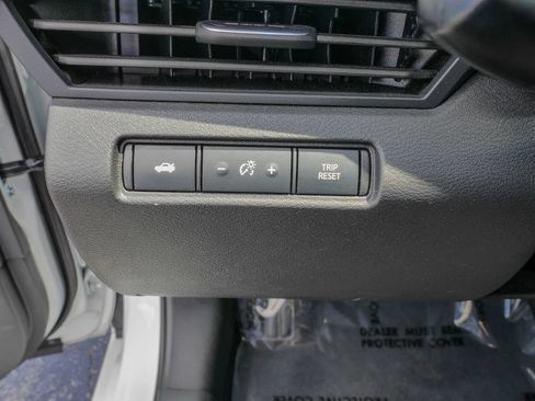 Used 2025 Nissan Altima 2.5 SV FWD image 22