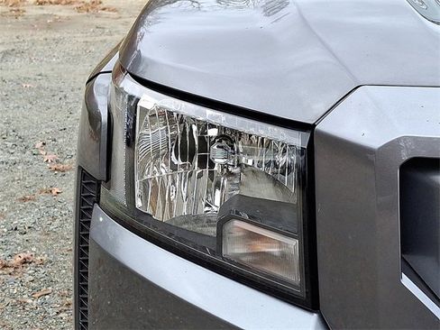 Used 2023 Nissan Frontier SV w/ SV Convenience Package image 20