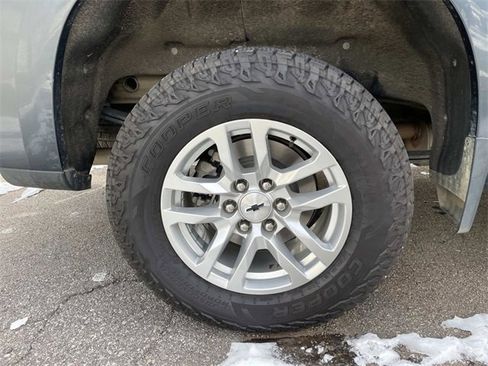 Used 2019 Chevrolet Silverado 1500 RST image 9