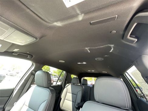 New 2025 Chevrolet Traverse LT w/ Enhanced Driving Package image 19