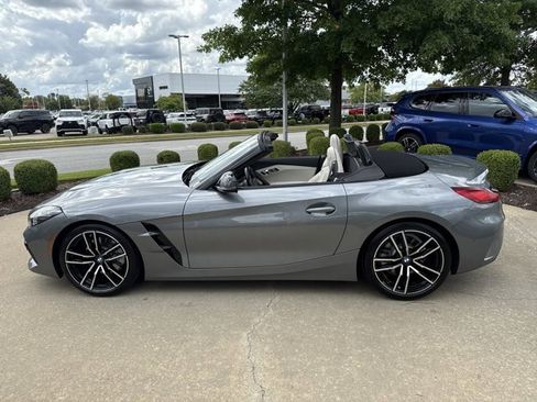 Certified 2023 BMW Z4 sDrive30i w/ Premium Package image 3