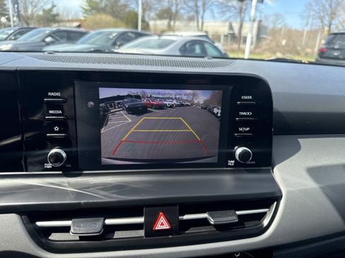 Used 2024 Kia Seltos LX image 22