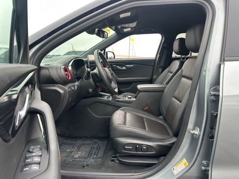 Used 2024 Chevrolet Blazer RS w/ Enhanced Convenience Package image 8