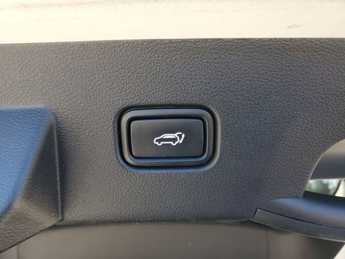 Used 2023 Kia Sportage X-Line image 11