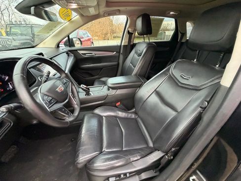 Used 2017 Cadillac XT5 Luxury w/ Driver Awareness Package image 22