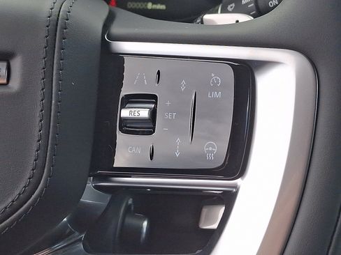 New 2025 Land Rover Range Rover SE image 20