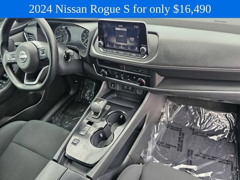 Used 2024 Nissan Rogue S FWD image 9