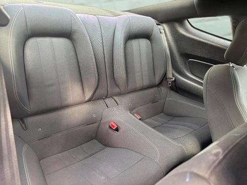 Used 2018 Ford Mustang Coupe image 21