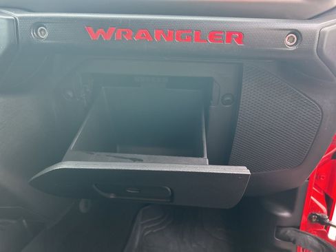 Used 2019 Jeep Wrangler Unlimited Sport S image 43