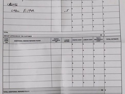 Used 2022 Chevrolet Bolt EUV LT image 4