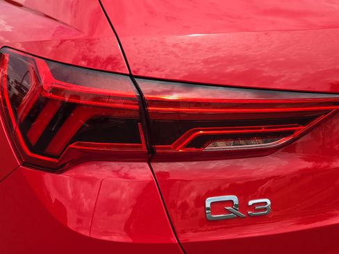 Used 2025 Audi Q3 2.0T Premium AWD/4WD image 12