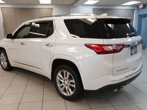 Used 2018 Chevrolet Traverse High Country AWD/4WD image 9