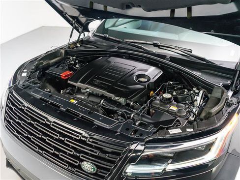 Used 2026 Land Rover Range Rover Velar S AWD/4WD image 27