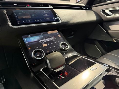 Used 2022 Land Rover Range Rover Velar R-Dynamic S image 30