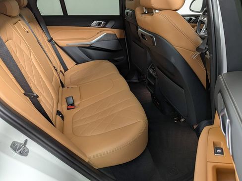 Used 2025 BMW X5 xDrive40i image 39