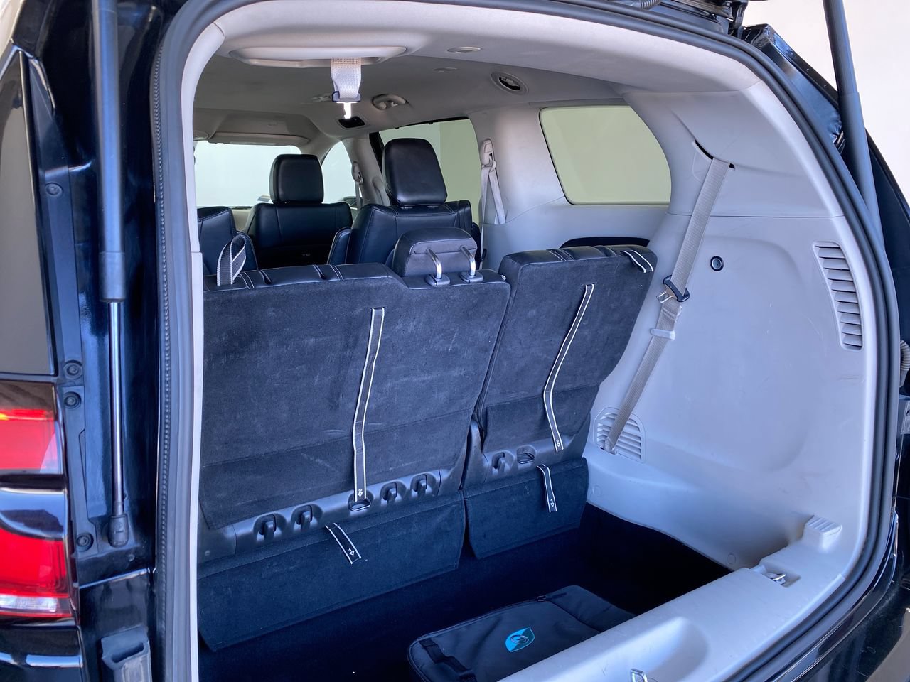 Used 2024 Chrysler Pacifica Limited FWD image 15