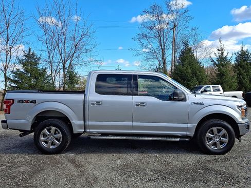 Used 2019 Ford F150 XLT w/ Equipment Group 302A Luxury image 7