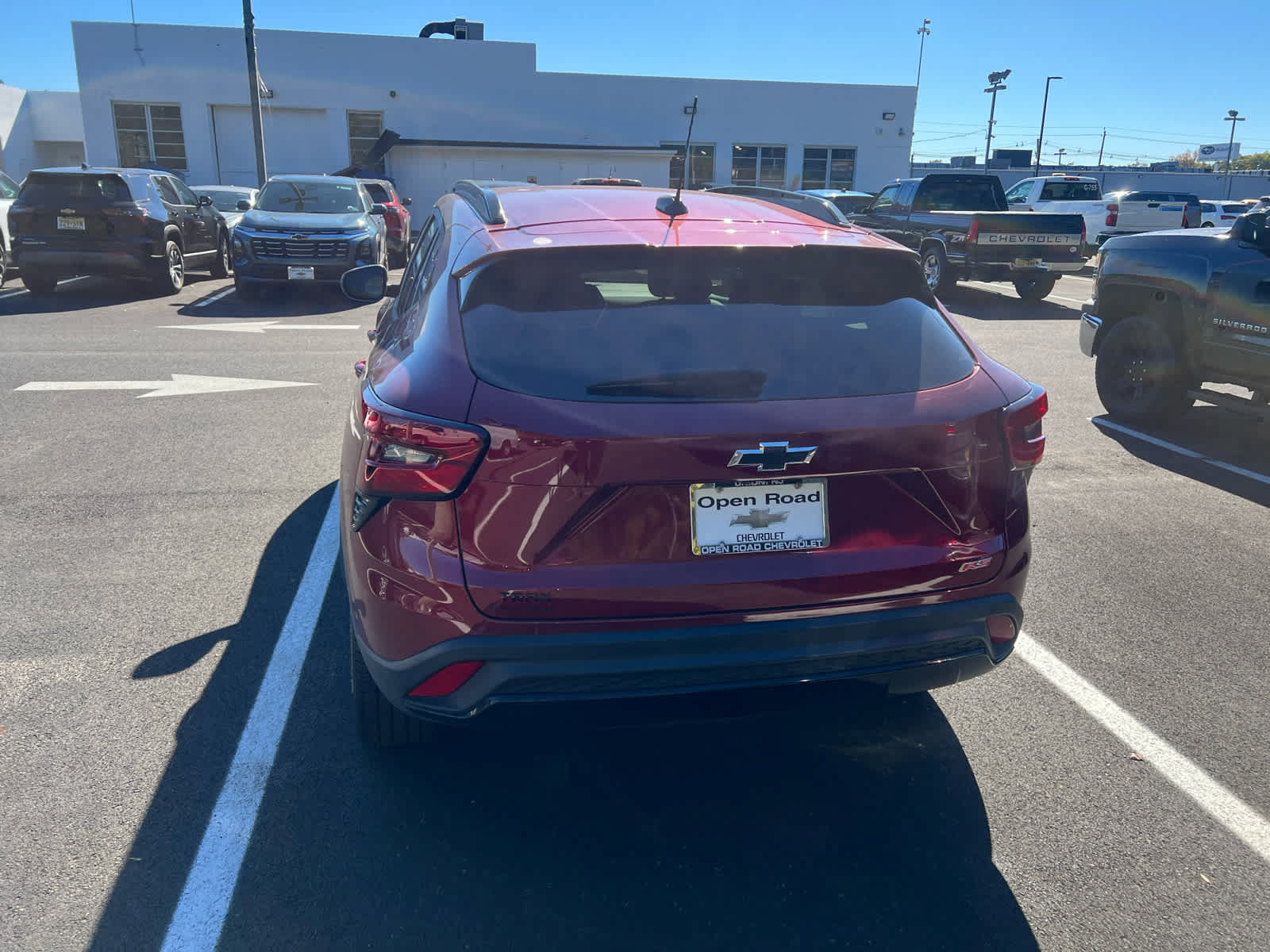 Used 2025 Chevrolet Trax RS w/ Driver Confidence Package FWD image 3