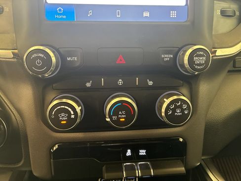 Used 2024 RAM 1500 Big Horn AWD/4WD image 19