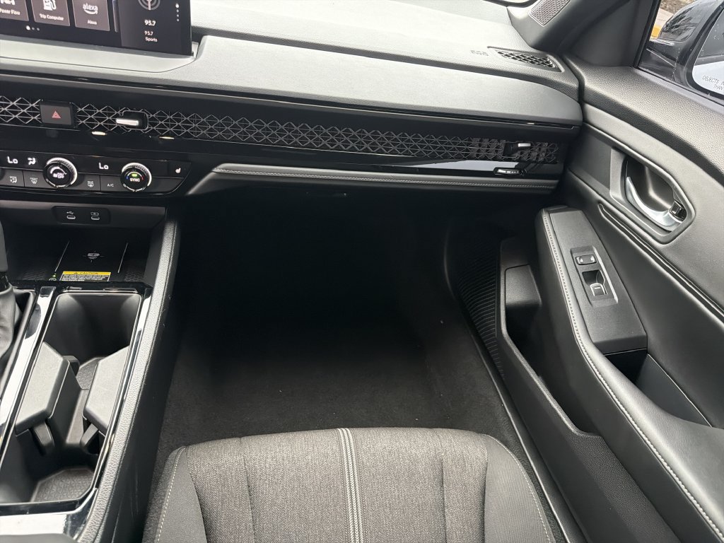 Used 2025 Honda Accord Sport image 17