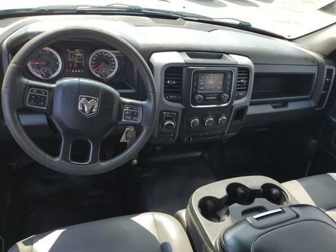 Used 2022 RAM 1500 Tradesman w/ Chrome Appearance Group AWD/4WD image 10
