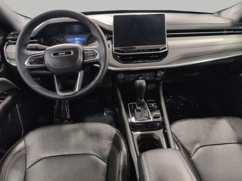 Used 2023 Jeep Compass Limited AWD/4WD image 6