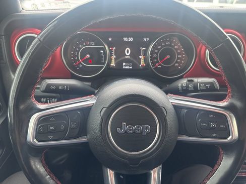 Used 2022 Jeep Wrangler Unlimited Rubicon w/ Dual Top Group AWD/4WD image 19