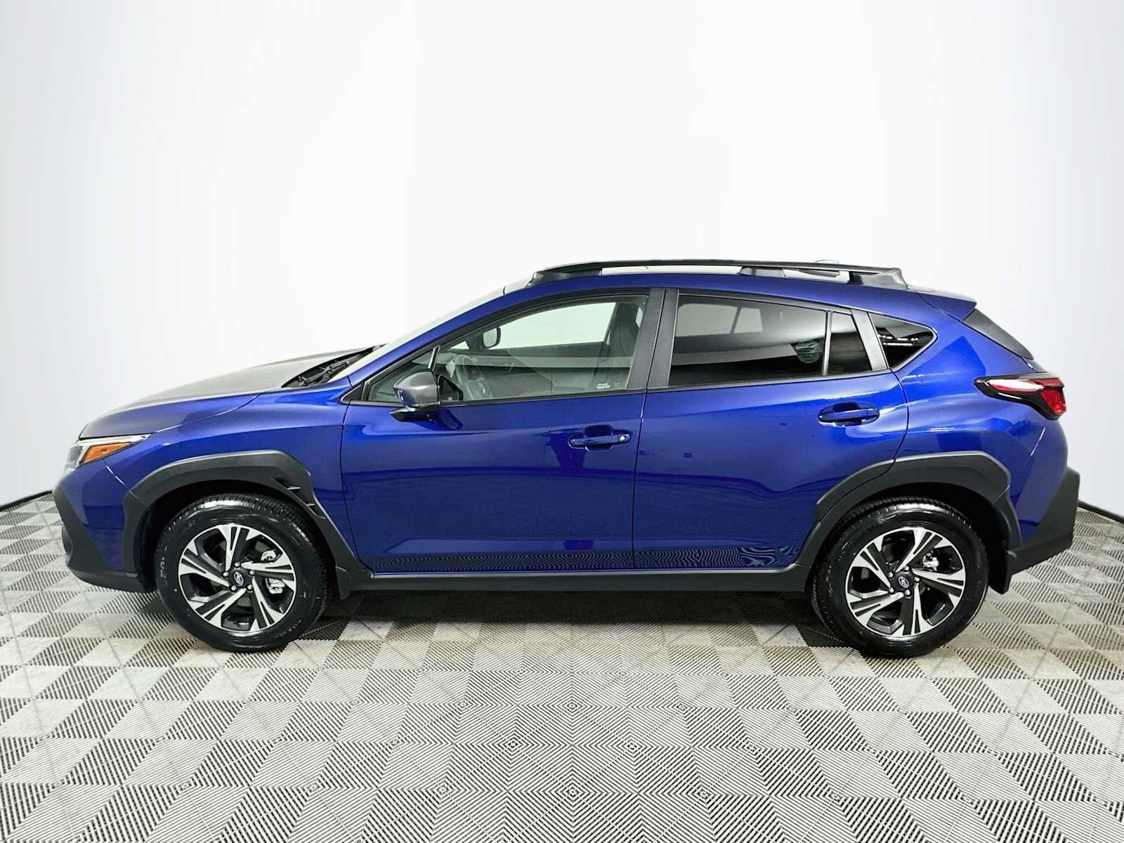 Certified 2026 Subaru Crosstrek 2.5i Premium AWD/4WD image 4