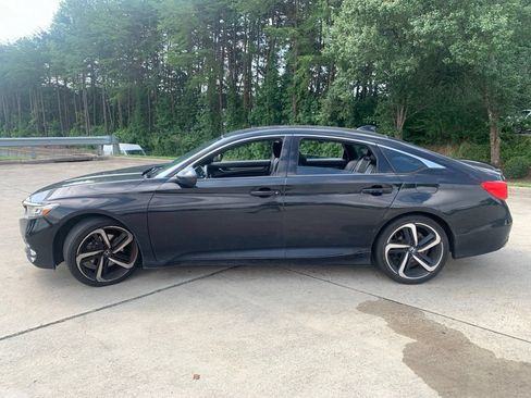 Used 2018 Honda Accord Sport image 12
