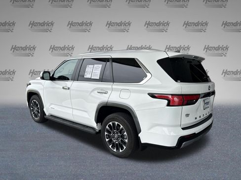 Used 2026 Toyota Sequoia 4WD image 7