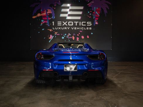 Used 2019 Ferrari 488 Spider RWD image 6